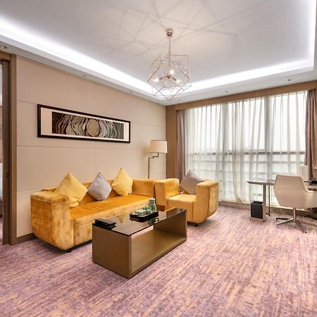 Hotel The Qube Xuzhou Extérieur photo